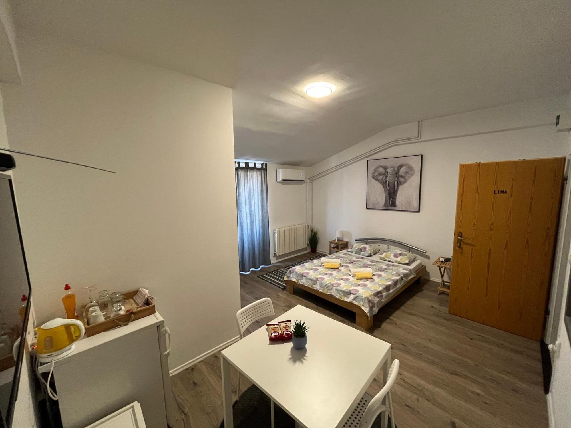 Apartmani Vacanza ซาเกร็บ ภายนอก รูปภาพ