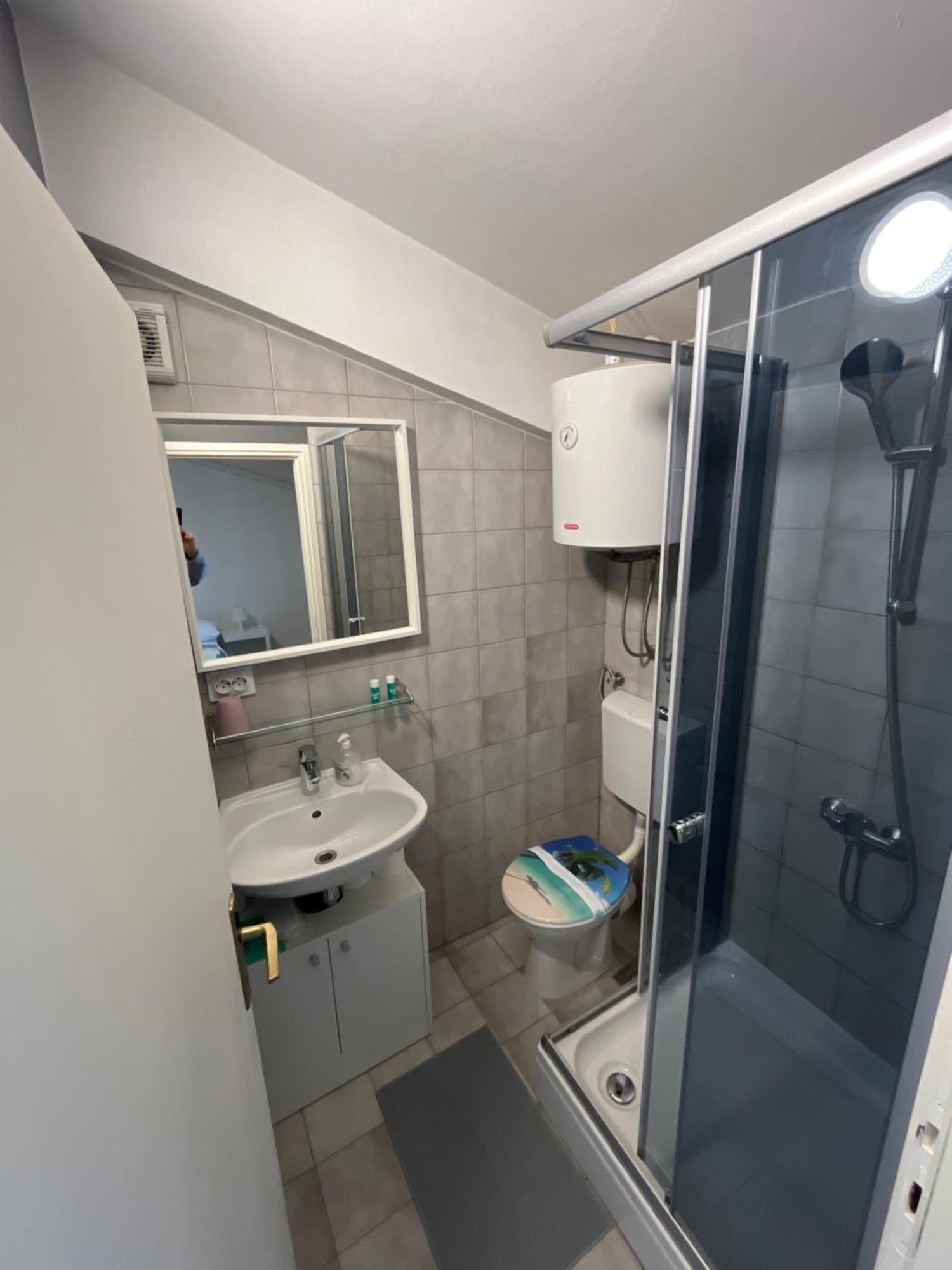 Apartmani Vacanza ซาเกร็บ ภายนอก รูปภาพ