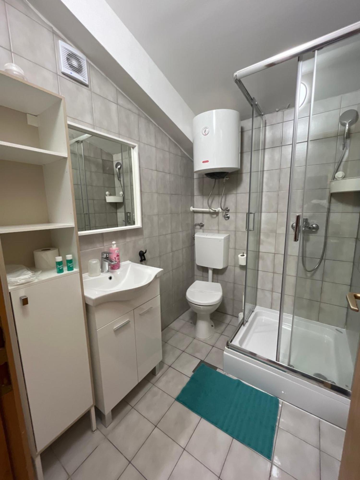 Apartmani Vacanza ซาเกร็บ ภายนอก รูปภาพ