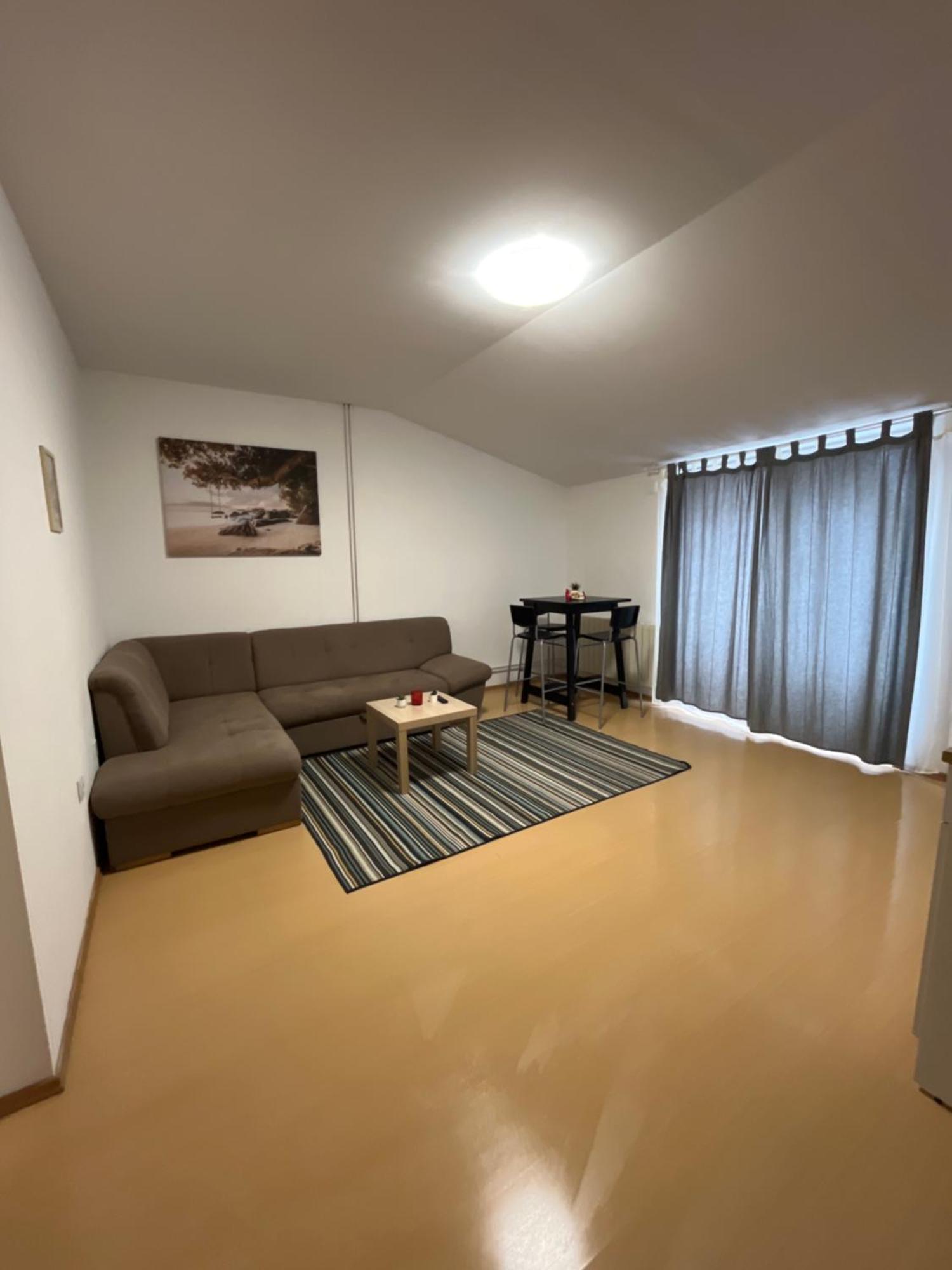 Apartmani Vacanza ซาเกร็บ ภายนอก รูปภาพ