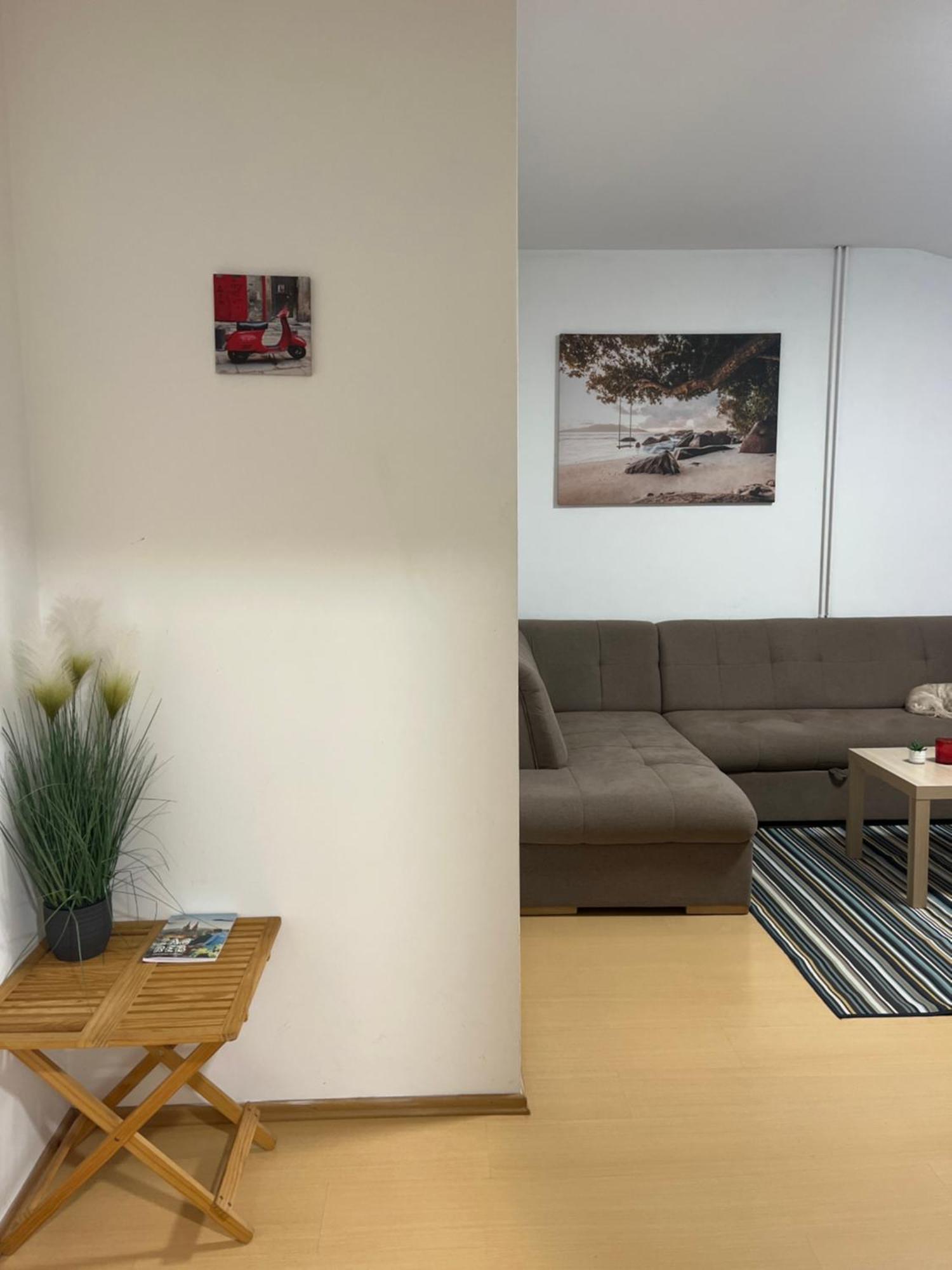 Apartmani Vacanza ซาเกร็บ ภายนอก รูปภาพ