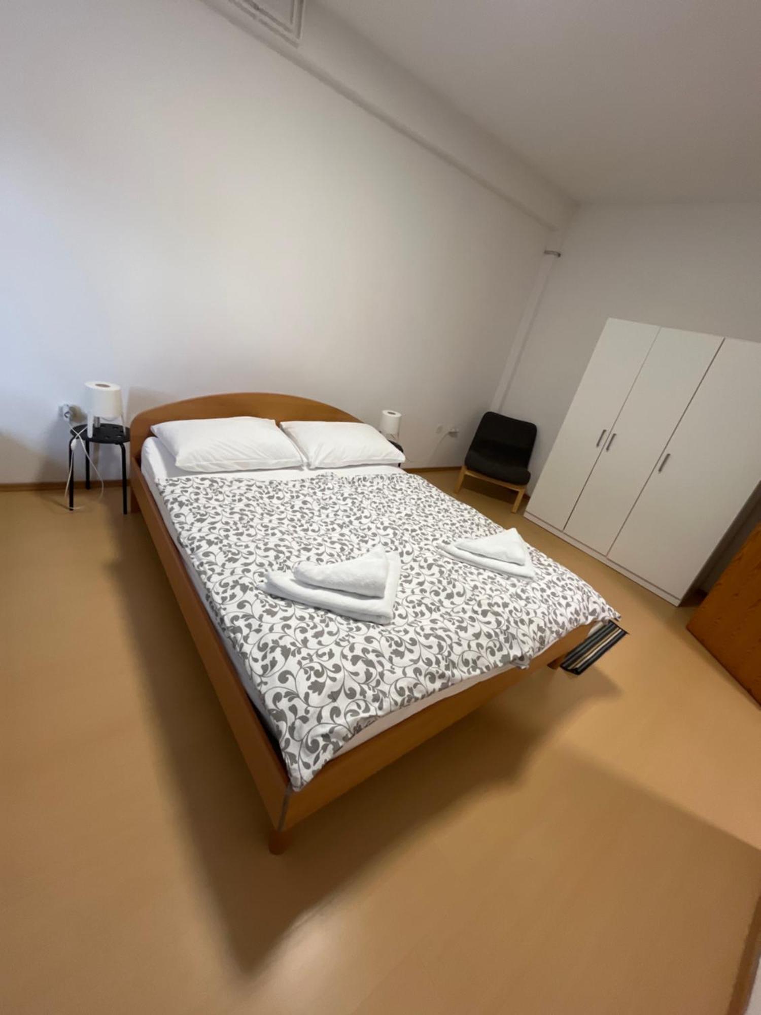 Apartmani Vacanza ซาเกร็บ ภายนอก รูปภาพ